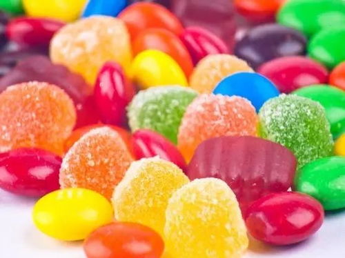 人民日?qǐng)?bào)精選70個(gè)超實(shí)用健康養(yǎng)生飲食小知識(shí) 守護(hù)健康，從每日餐桌開(kāi)始